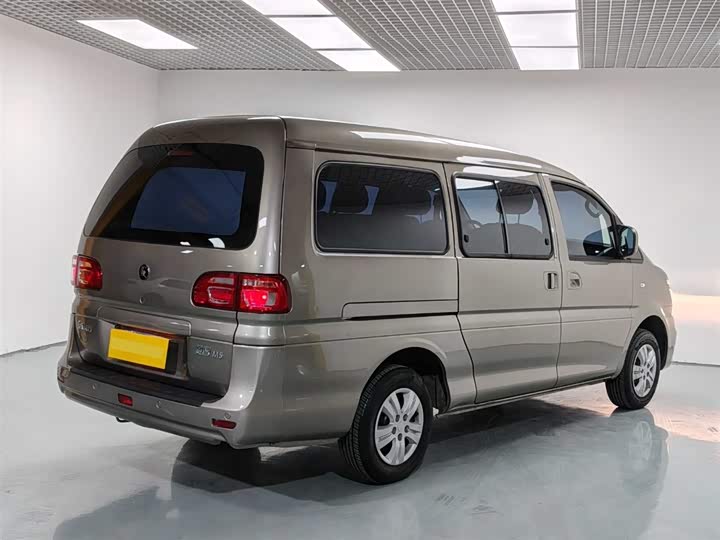 Фото 7 - Dongfeng Forthing Lingzhi M5