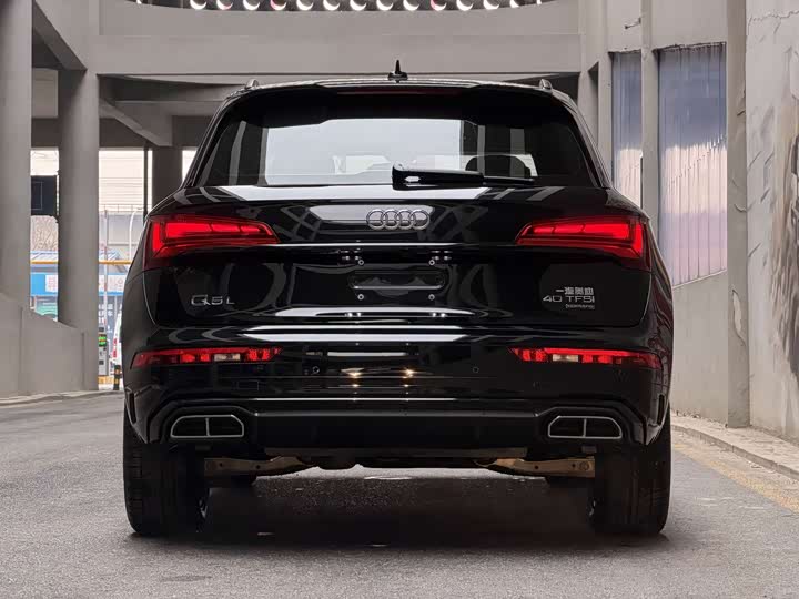 Фото 4 - Audi Q5L