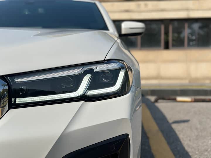 Фото 8 - BMW 5 Series