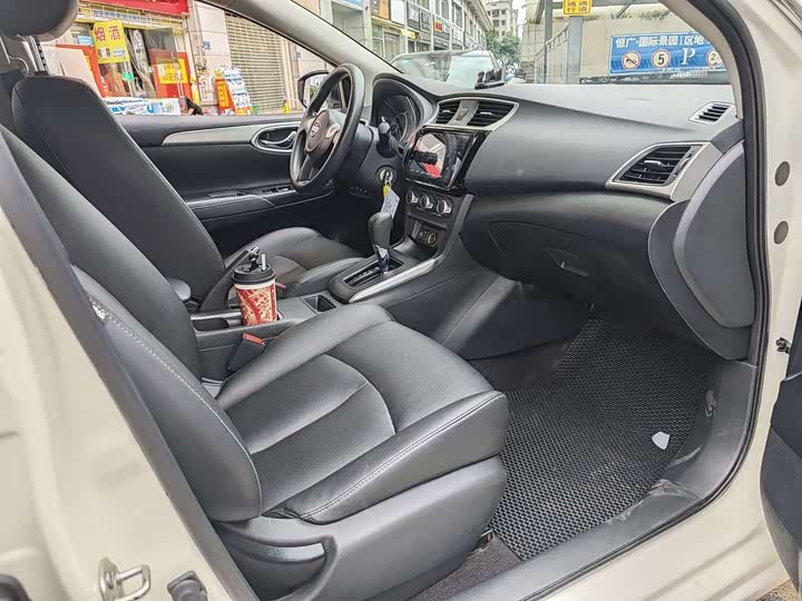 Фото 7 - Nissan Sylphy