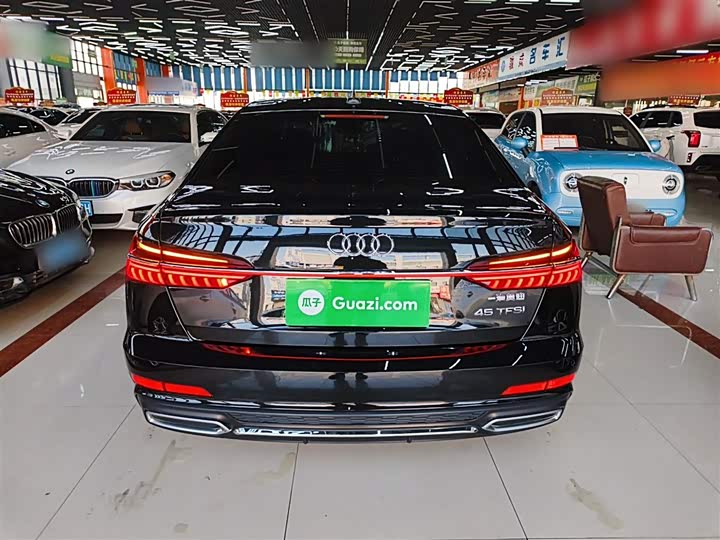 Фото 6 - Audi A6L