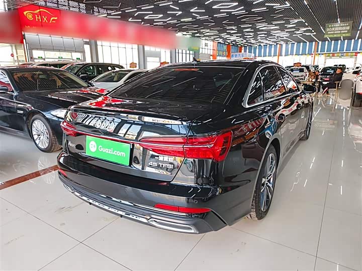 Фото 7 - Audi A6L