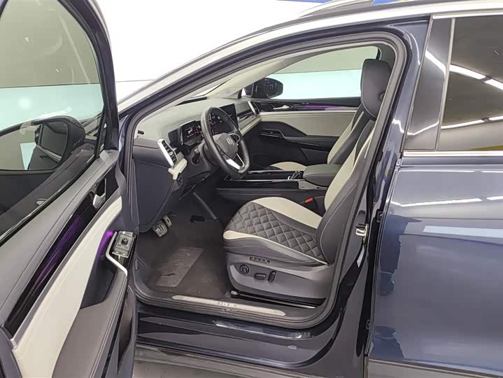 Фото 9 - Volkswagen ID.6 Crozz