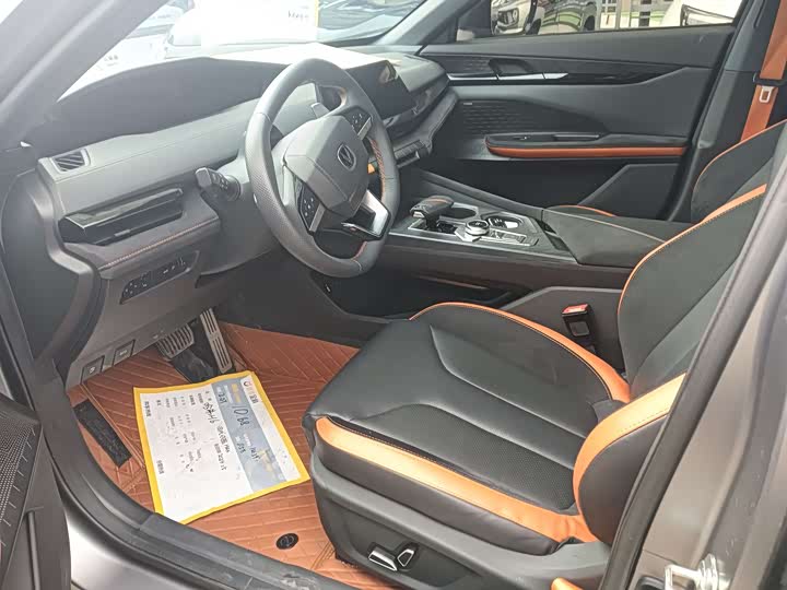 Фото 4 - Changan UNI-V