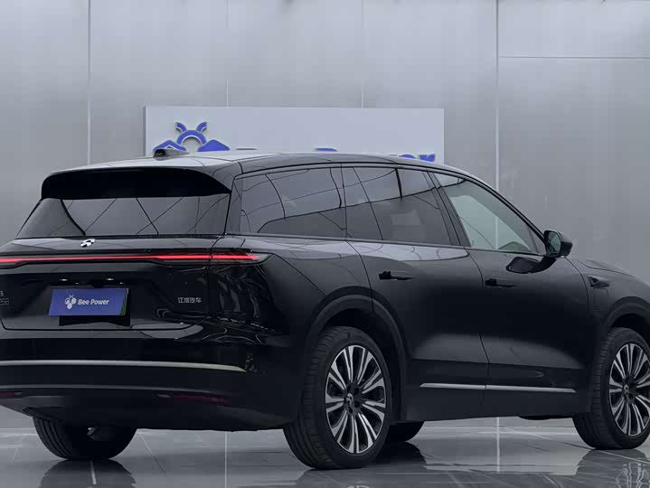 Фото 6 - Nio ES8