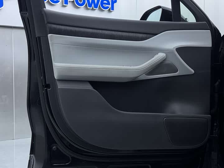 Фото 9 - Nio ES8