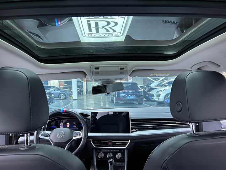 Фото 5 - Volkswagen Sagitar L