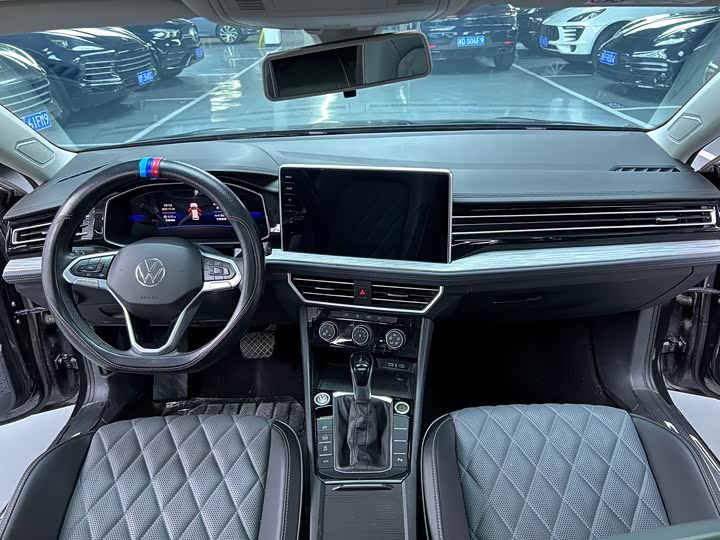 Фото 6 - Volkswagen Sagitar L