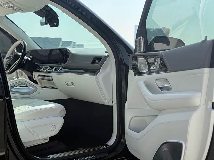 Фото 6 - Mercedes-Benz GLS-Class