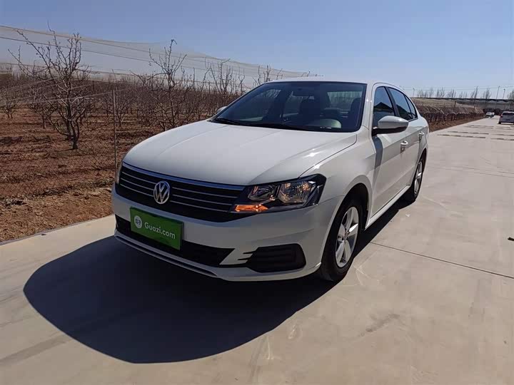 Фото 1 - Volkswagen Lavida