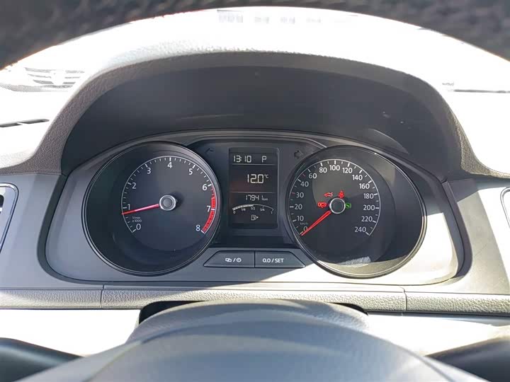 Фото 4 - Volkswagen Lavida