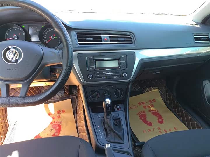 Фото 5 - Volkswagen Lavida