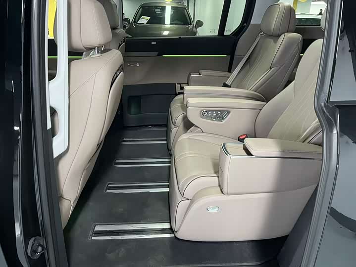 Фото 7 - XPeng X9