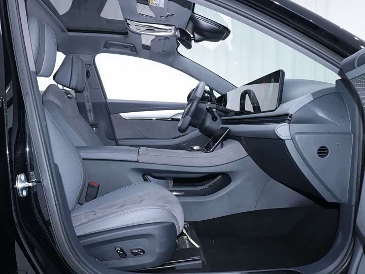 Фото 7 - Voyah Passion