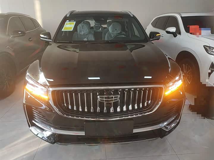 Фото 3 - Geely Monjaro