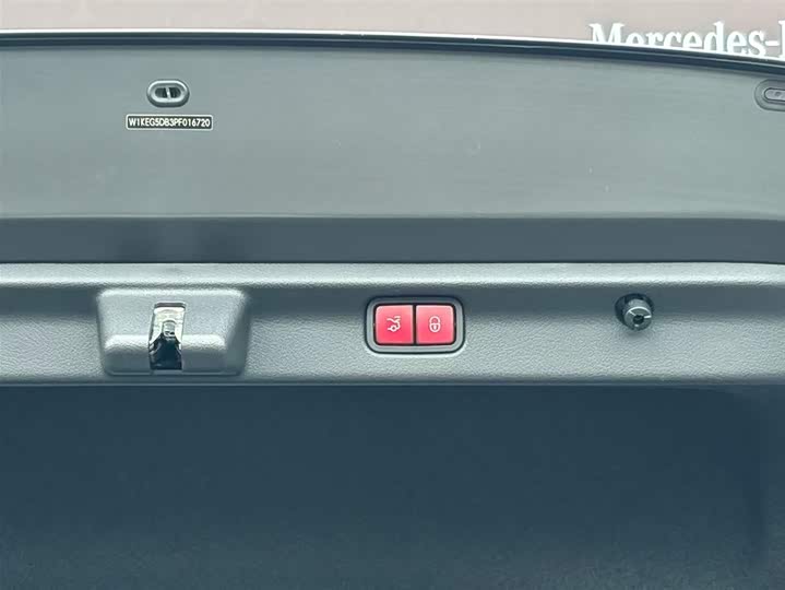 Фото 9 - Mercedes-Benz EQE AMG