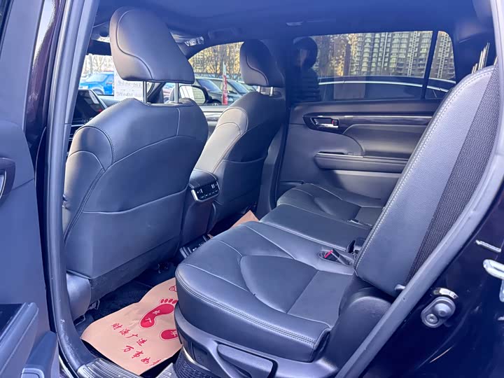 Фото 5 - Toyota Crown Kluger