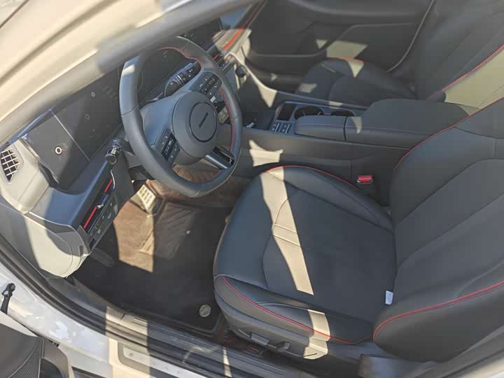 Фото 8 - Hyundai Sonata N Line