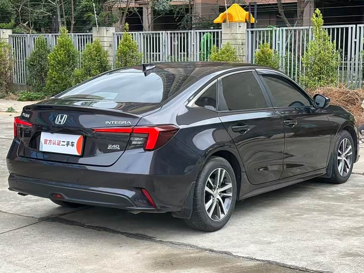 Фото 5 - Honda Integra