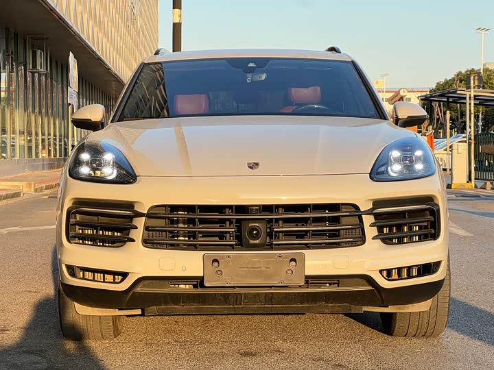 Фото 2 - Porsche Cayenne