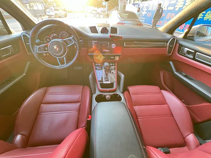 Фото 6 - Porsche Cayenne