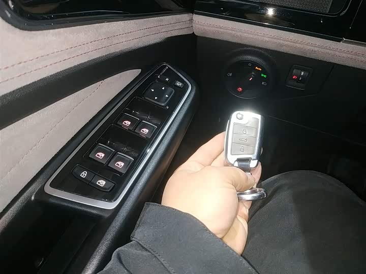 Фото 9 - Jetta VS7