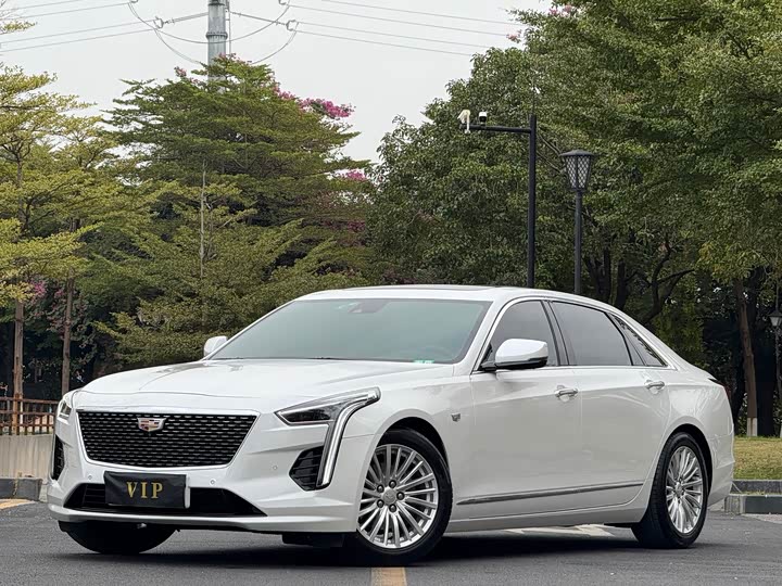 Фото 1 - Cadillac CT6
