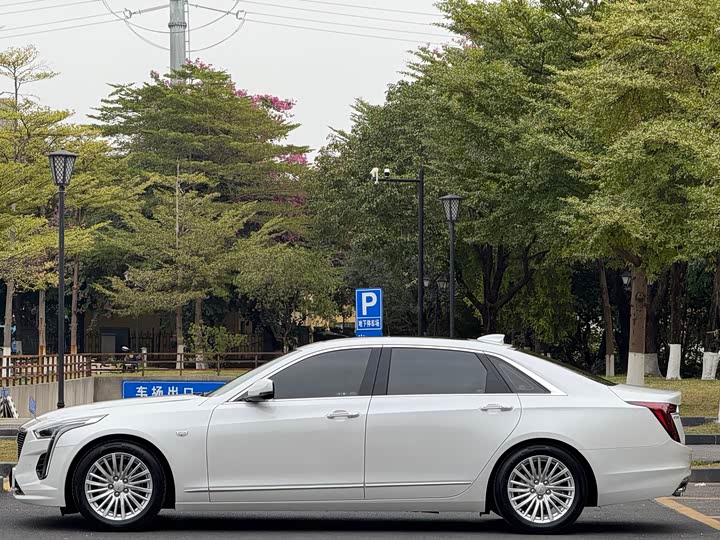 Фото 7 - Cadillac CT6