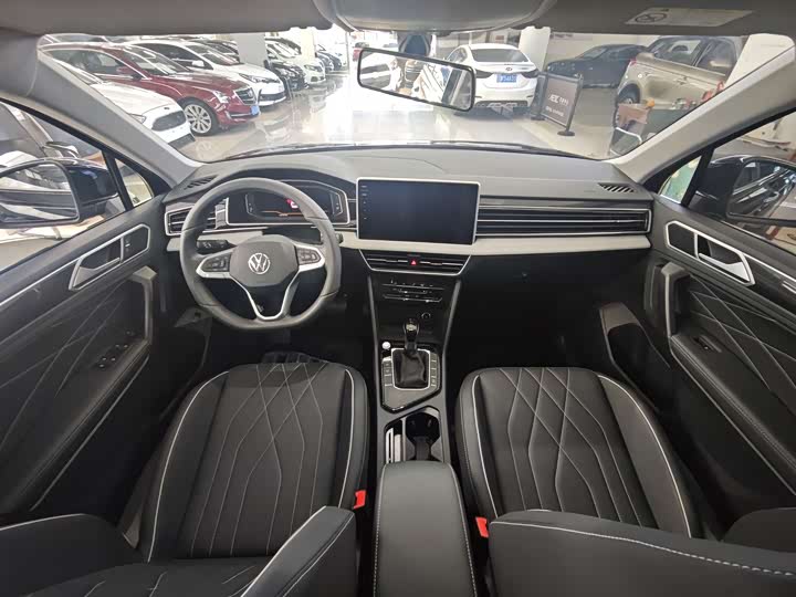 Фото 5 - Volkswagen Tiguan L Pro