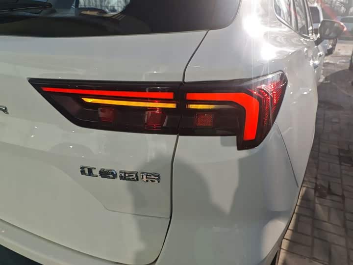 Фото 8 - Ford Equator Sport