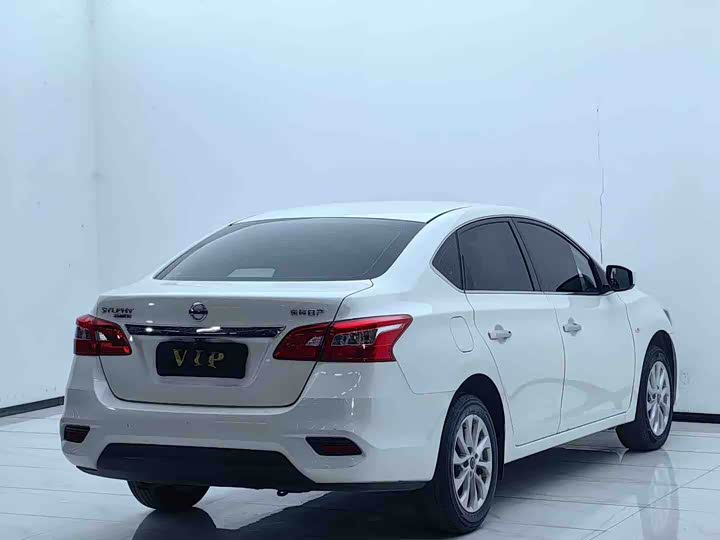 Фото 7 - Nissan Sylphy