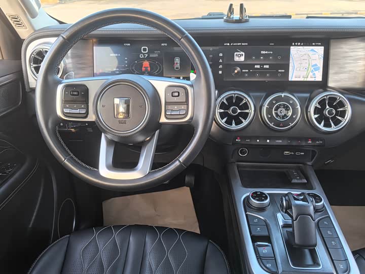 Фото 8 - Tank 300