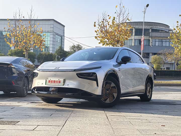 Фото 1 - XPeng G7