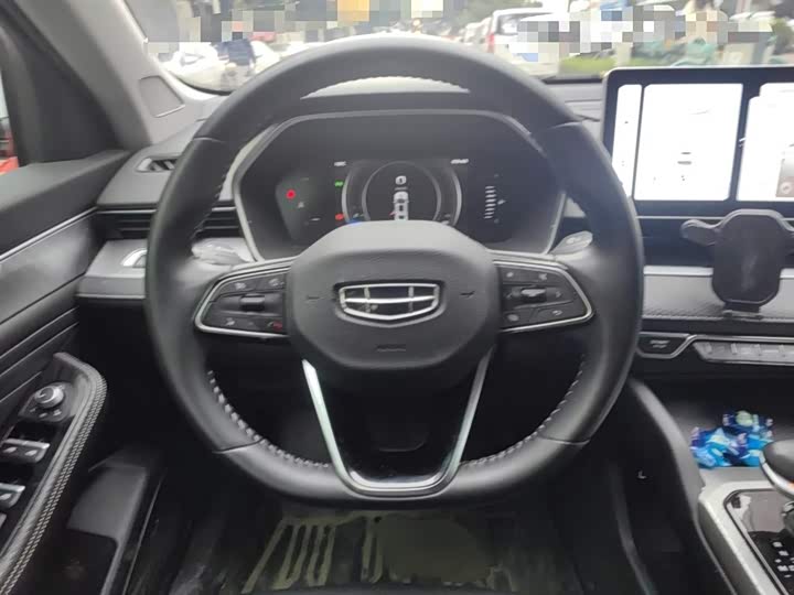 Фото 3 - Geely Preface