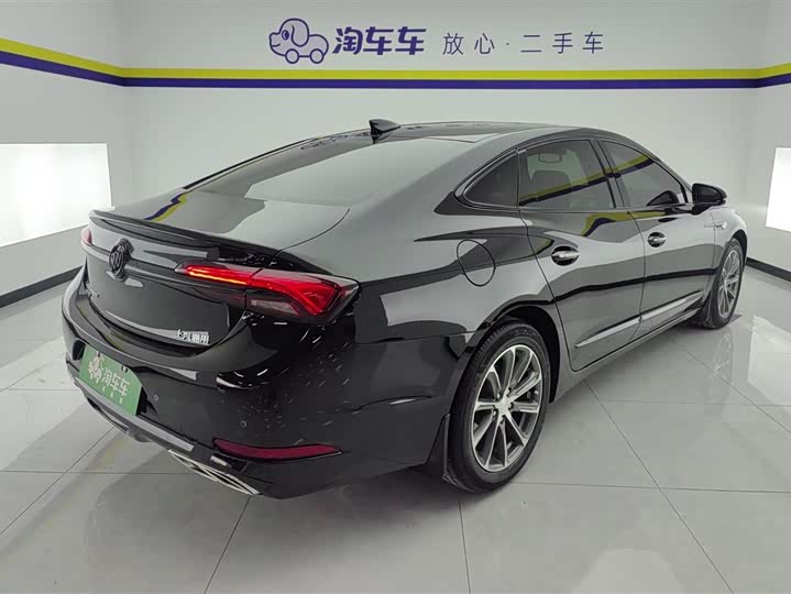 Фото 3 - Buick LaCrosse