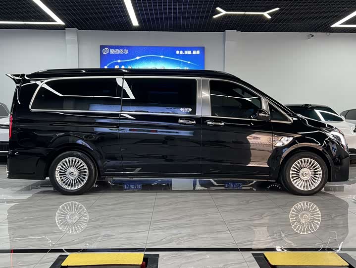 Фото 4 - Mercedes-Benz Vito