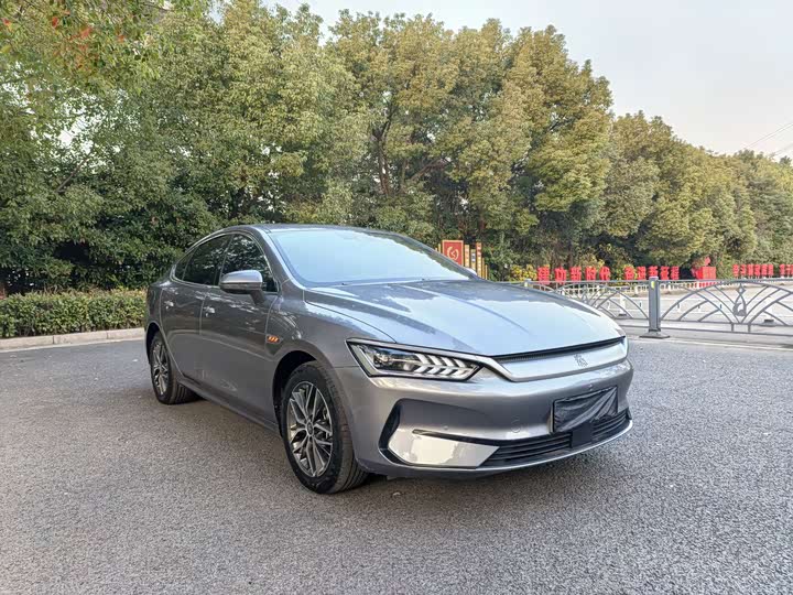Фото 3 - BYD Qin Plus