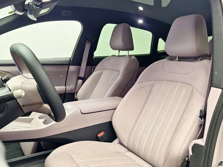 Фото 6 - Nio Onvo L60