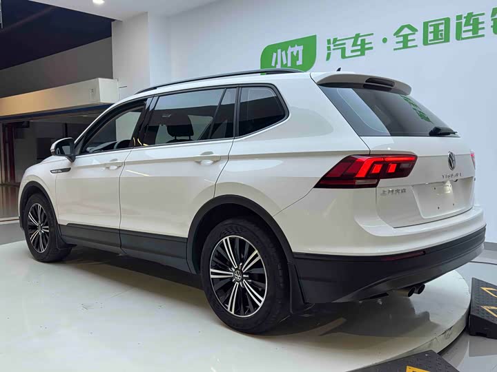 Фото 4 - Volkswagen Tiguan L Pro