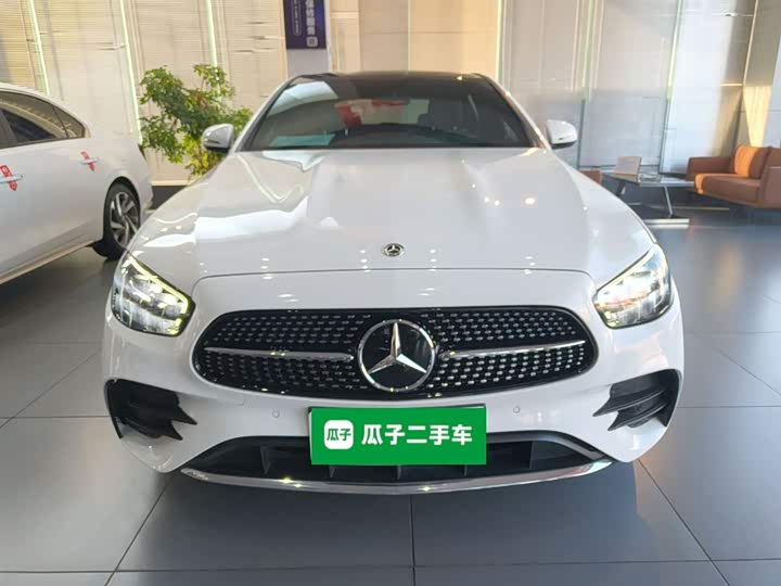 Фото 3 - Mercedes-Benz E-Class