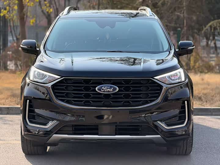 Фото 2 - Ford Edge