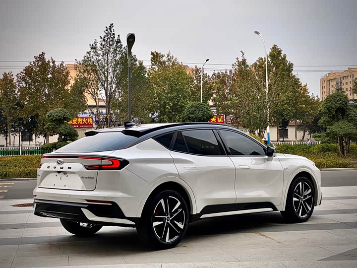 Фото 9 - Ford Mondeo Sport (Evos)