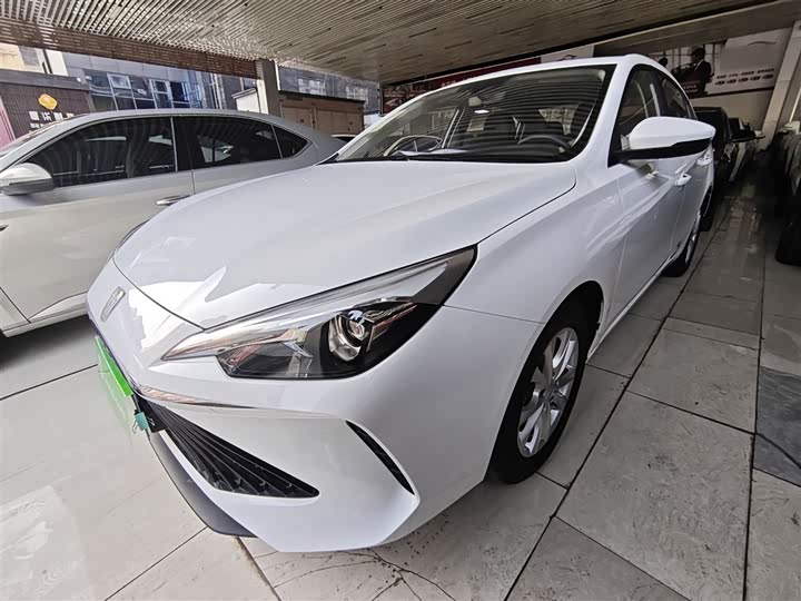 Фото 2 - Roewe i5