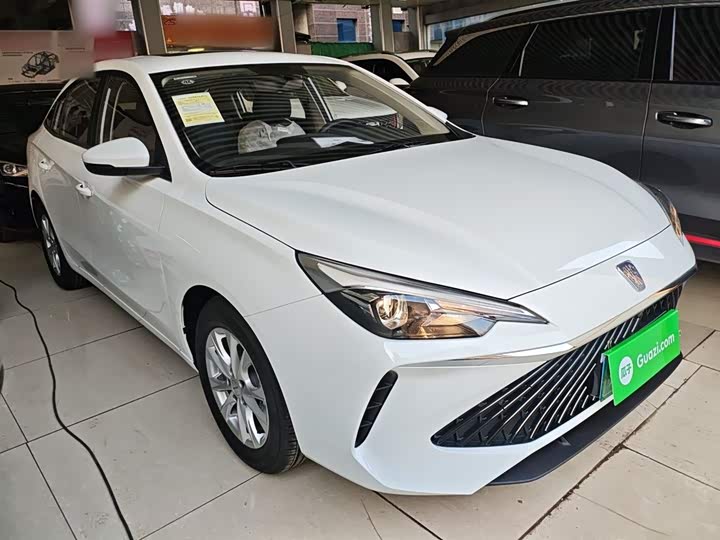 Фото 4 - Roewe i5