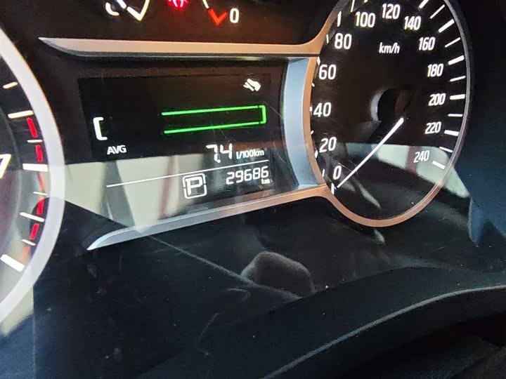 Фото 5 - Nissan Lannia