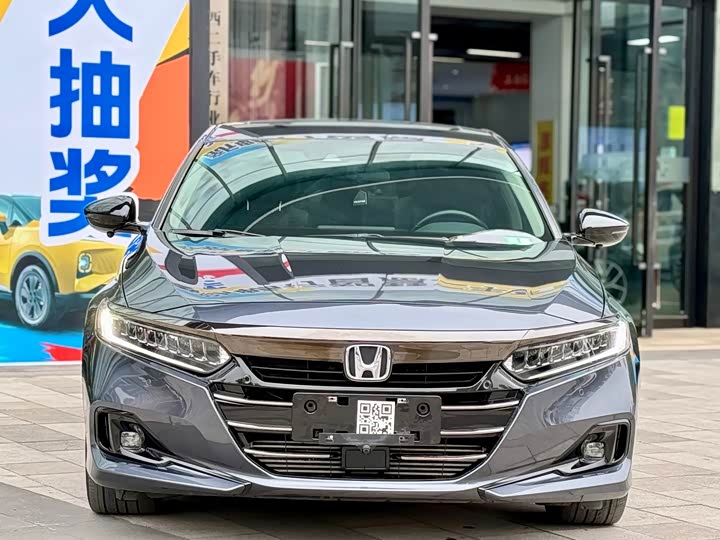 Фото 1 - Honda Accord