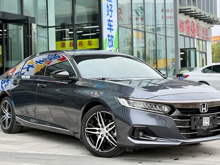 Фото 3 - Honda Accord