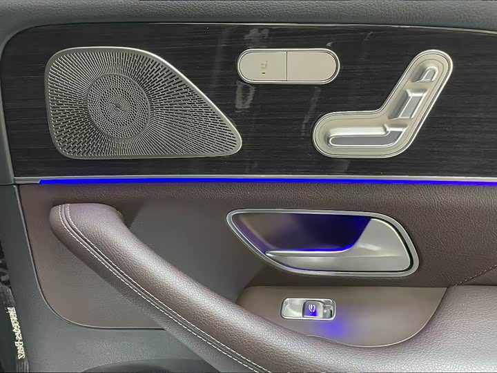 Фото 9 - Mercedes-Benz GLE-Class