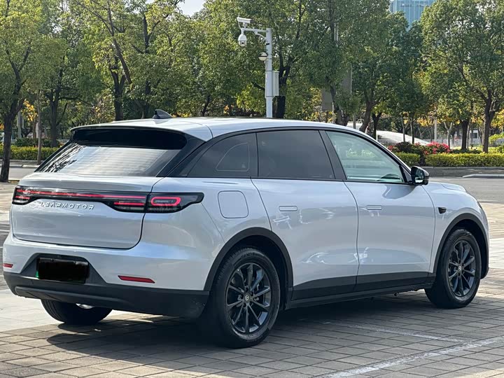 Фото 9 - Leapmotor C11