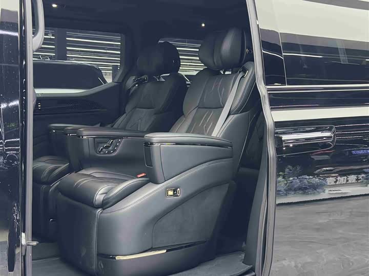 Фото 7 - Zeekr 009